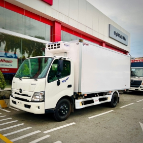 Xe Tải Hino 3T5 Thùng Đông Lạnh Mới Nhất | Xe Tải Vận Tải HCM