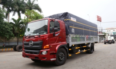 Xe Hino thùng mui bạt chất lượng với giá thành ưu đãi