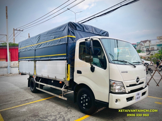 Xe Tải Hino 3T5 Thùng Mui Bạt Bửng Nhôm 2025