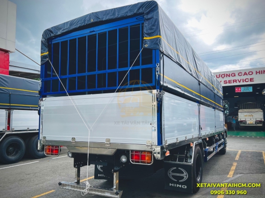 Xe tải Hino FG thùng mui bạt nhôm thùng dài 8 mét - Hino 8 tấn thùng mui bạt nhôm dài 8m mét