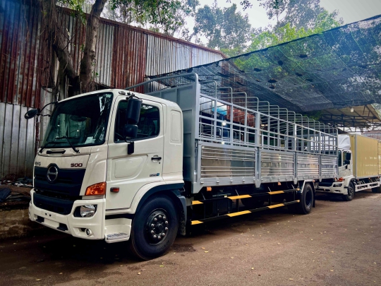 XE TẢI HINO 8 TẤN THÙNG MUI BẠT DÀI 10 MÉT