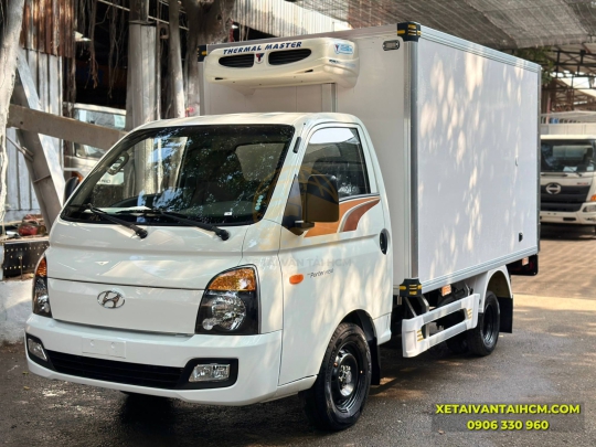 ​​​​​​​XE TẢI HYUNDAI H150 THÙNG ĐÔNG LẠNH