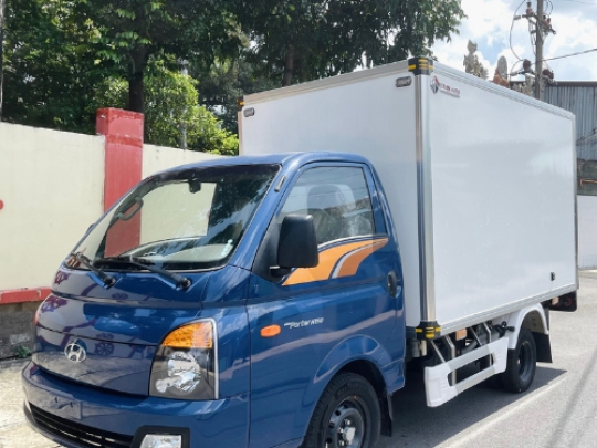 Xe tải Hyundai H150 Euro 5 thùng bảo ôn Trần Auto - Hyundai H150 Euro 5 thùng bảo ôn Trần Auto
