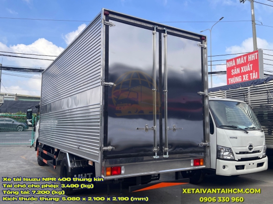 Xe Tải Isuzu 3.5 Tấn Thùng Kín Model NPR 400 Thùng Dài 5m1