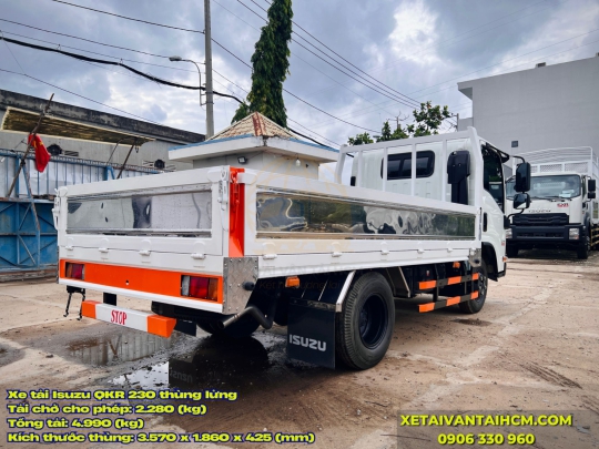 Xe tải Isuzu QKR 230 thùng lửng 2.2 tấn thùng dài 3m6 tại Quận 12 HCM