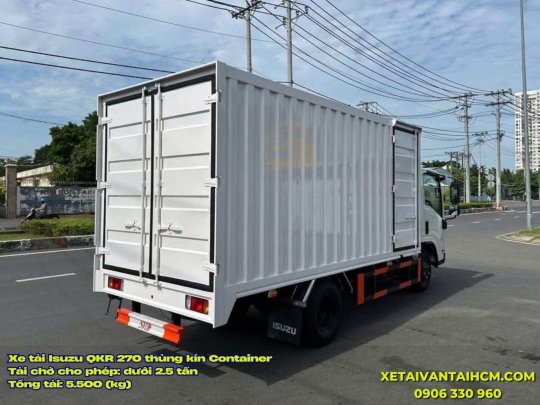 Xe tải Isuzu QKR 270 thùng kín container thiết kế mới 2026