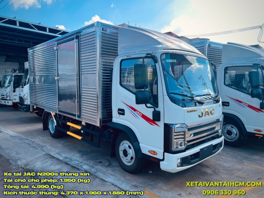 Xe tải Jac N200s thùng kín 1.9 tấn thùng dài 4m3