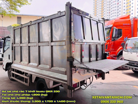 Xe Tải Chở Rác 7 Khối Isuzu QKR 230 Tại HCM