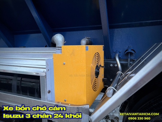 Xe tải bồn chở cám Isuzu 3 chân FVM34TE4A 24 khối - Isuzu 3 chân bồn chở thức ăn gia súc 24 khối