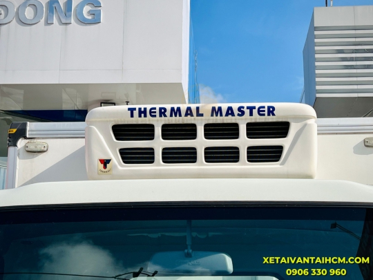 Xe tải Isuzu 1.9 tấn thùng đông lạnh Quyền Cool Express máy lạnh T2500