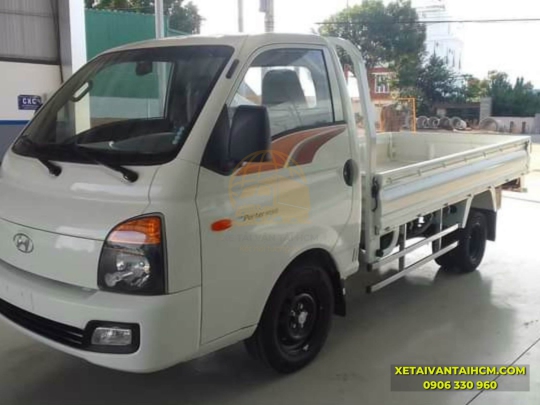 ​​​​​​​XE TẢI HYUNDAI H150 THÙNG LỬNG