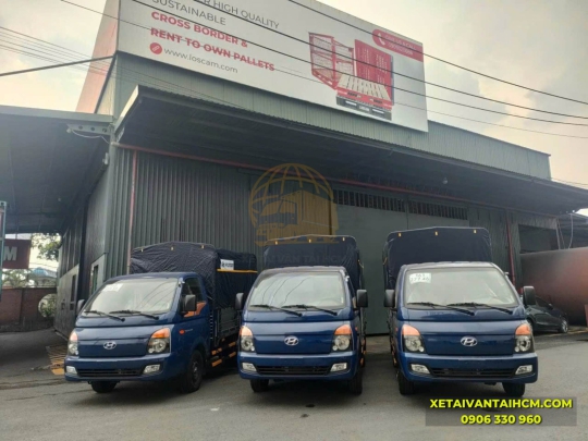 ​​​​​​​XE TẢI HYUNDAI H150 THÙNG MUI BẠT (5 BỬNG)