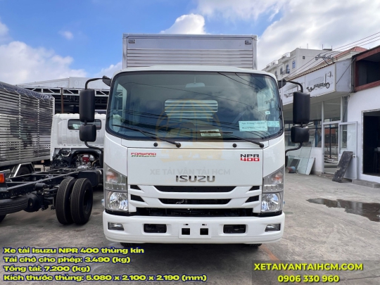 Xe Tải Isuzu 3.5 Tấn Thùng Kín Model NPR 400 Thùng Dài 5m1