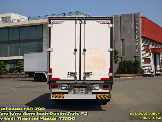 Xe Tải Isuzu FSR700 Thùng Đông Lạnh Quyền F2 Giá Tốt