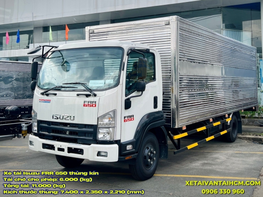 Xe tải Isuzu FRR 650 thùng kín 7m4 
