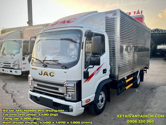Xe tải JAC N250S Pro Thùng Kín 2.4 Tấn