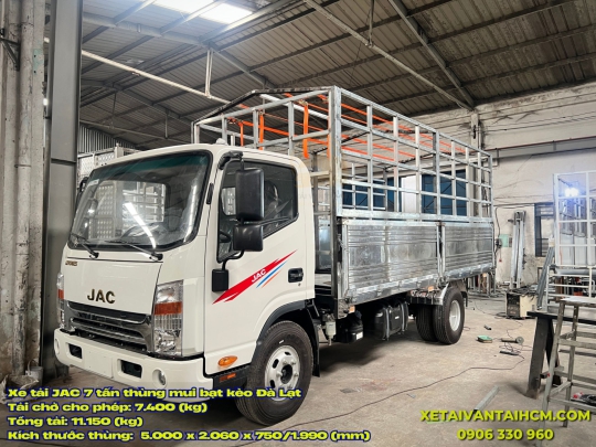 Xe tải Jac 7 tấn thùng dài 5 mét mui bạt nhôm Đà Lạt