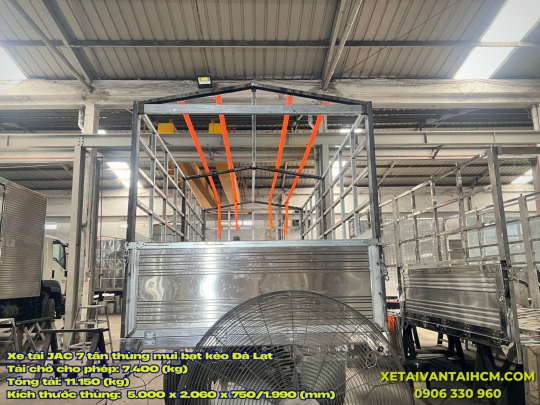 Xe tải Jac 7 tấn thùng dài 5 mét mui bạt nhôm Đà Lạt